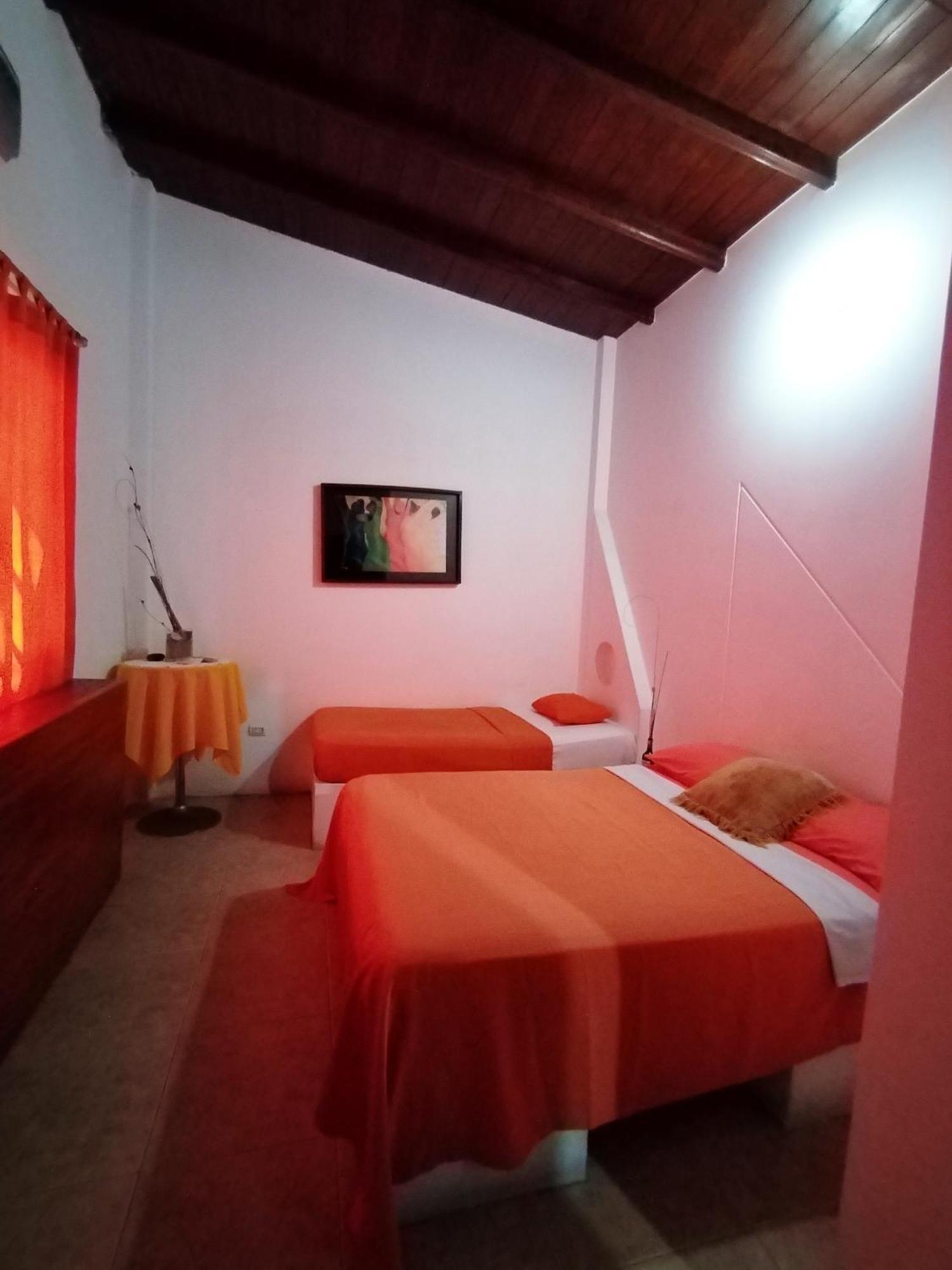 Hotel Cocos Salinas  Exterior photo
