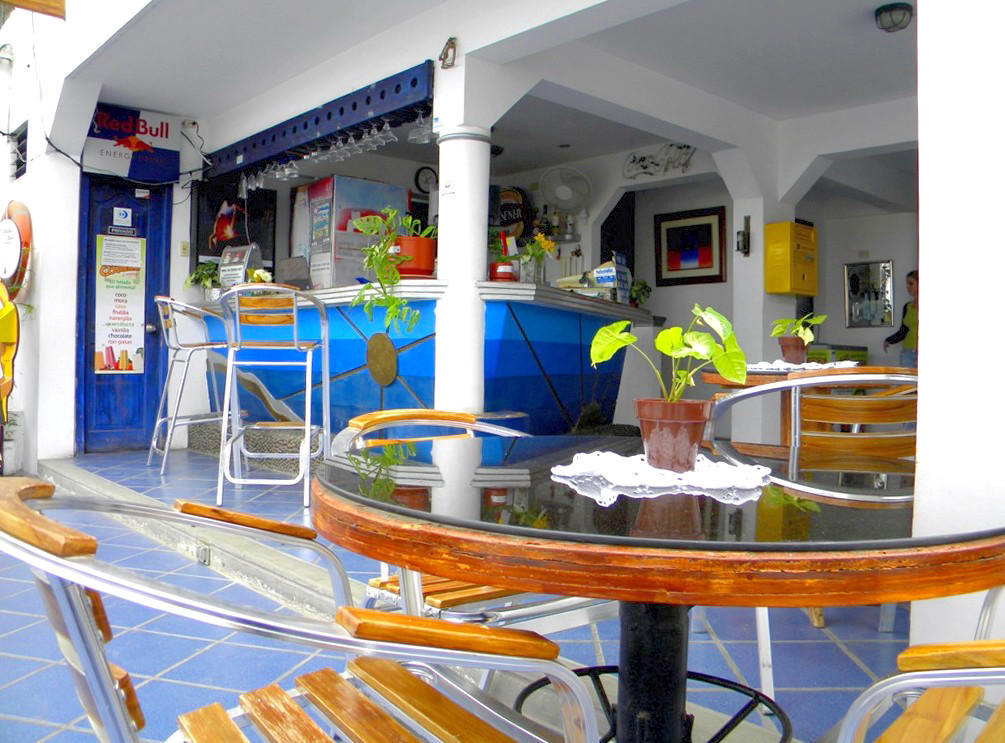 Hotel Cocos Salinas  Exterior photo
